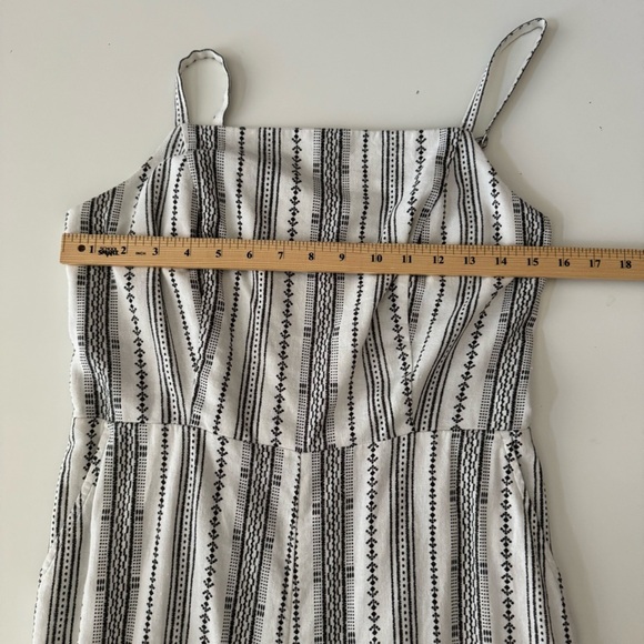 Old Navy Linen Blend Geometric Stripe Cami Wide Leg Cropped Jumpsuit size Medium - Picture 11 of 12